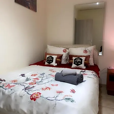 Larnaca Beach Apartment