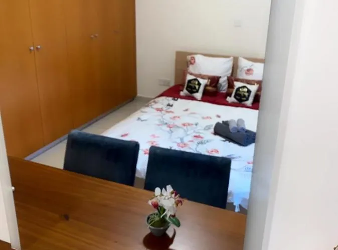 Διαμέρισμα Larnaca Beach Apartment