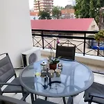 Larnaca Beach Apartment Apartamento *